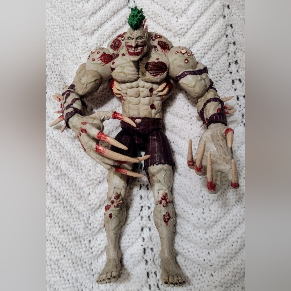Batman Arkham Titan Joker Deluxe Figure Action Figure DC Collectibles Damage
